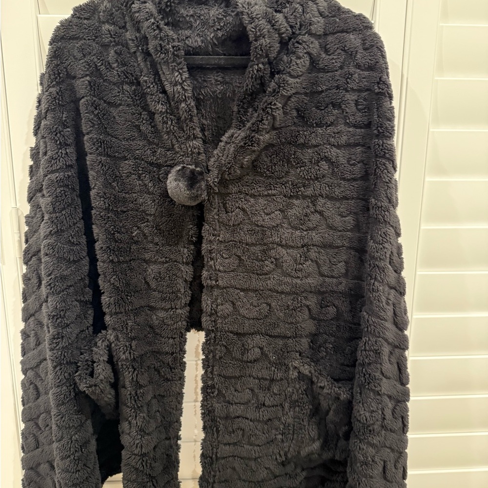 Cozy Black Fleece Hooded Jacket
